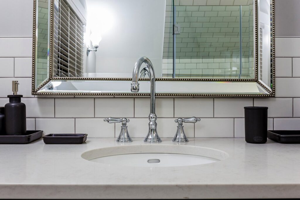 2308 West 49 Ave (12)