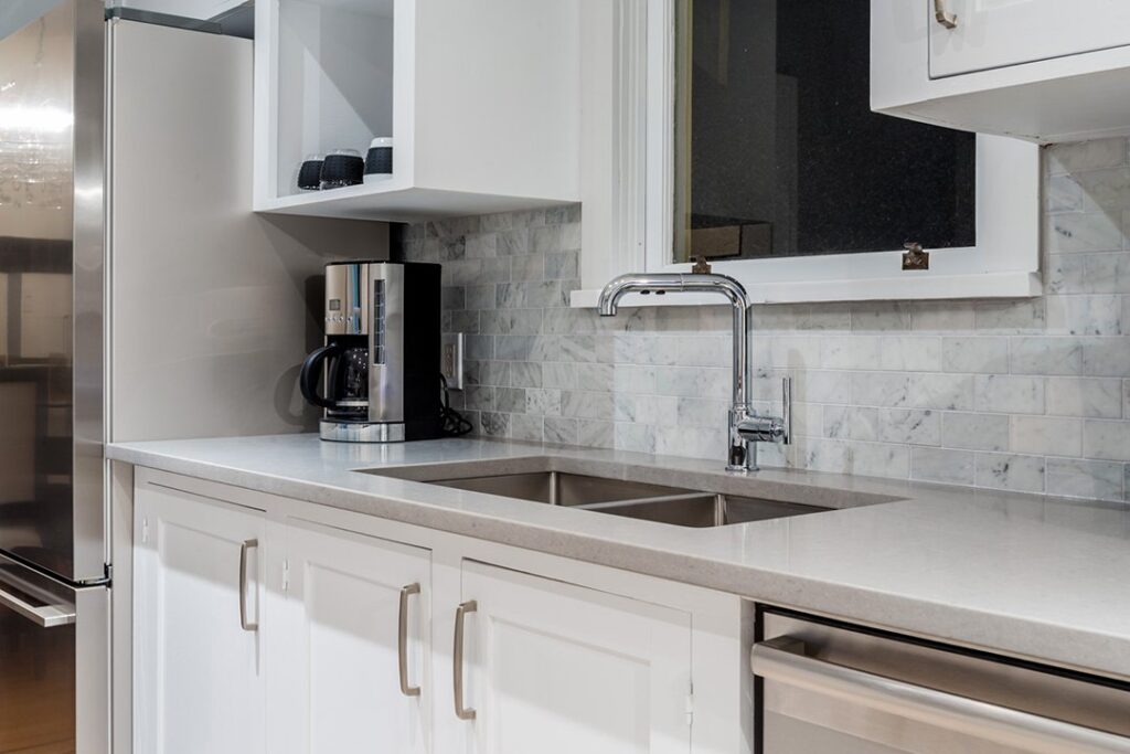 2308 West 49 Ave (5)