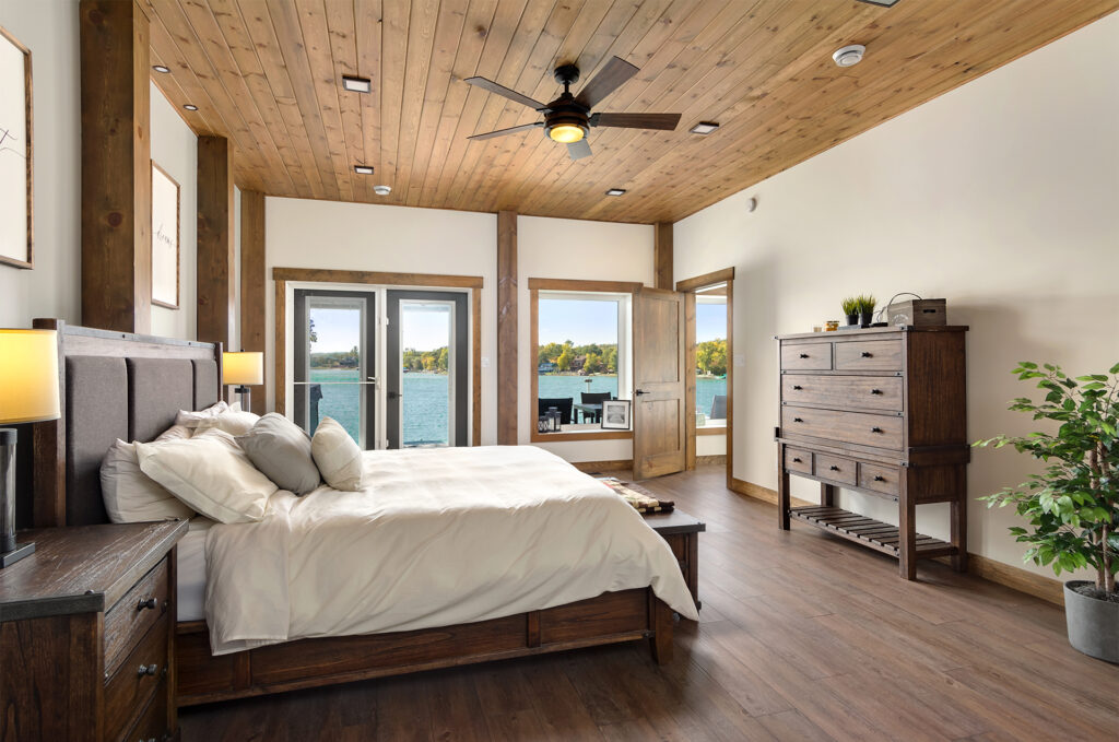 Lake-Metigoshe-CustomHome-MasterBedroom1-