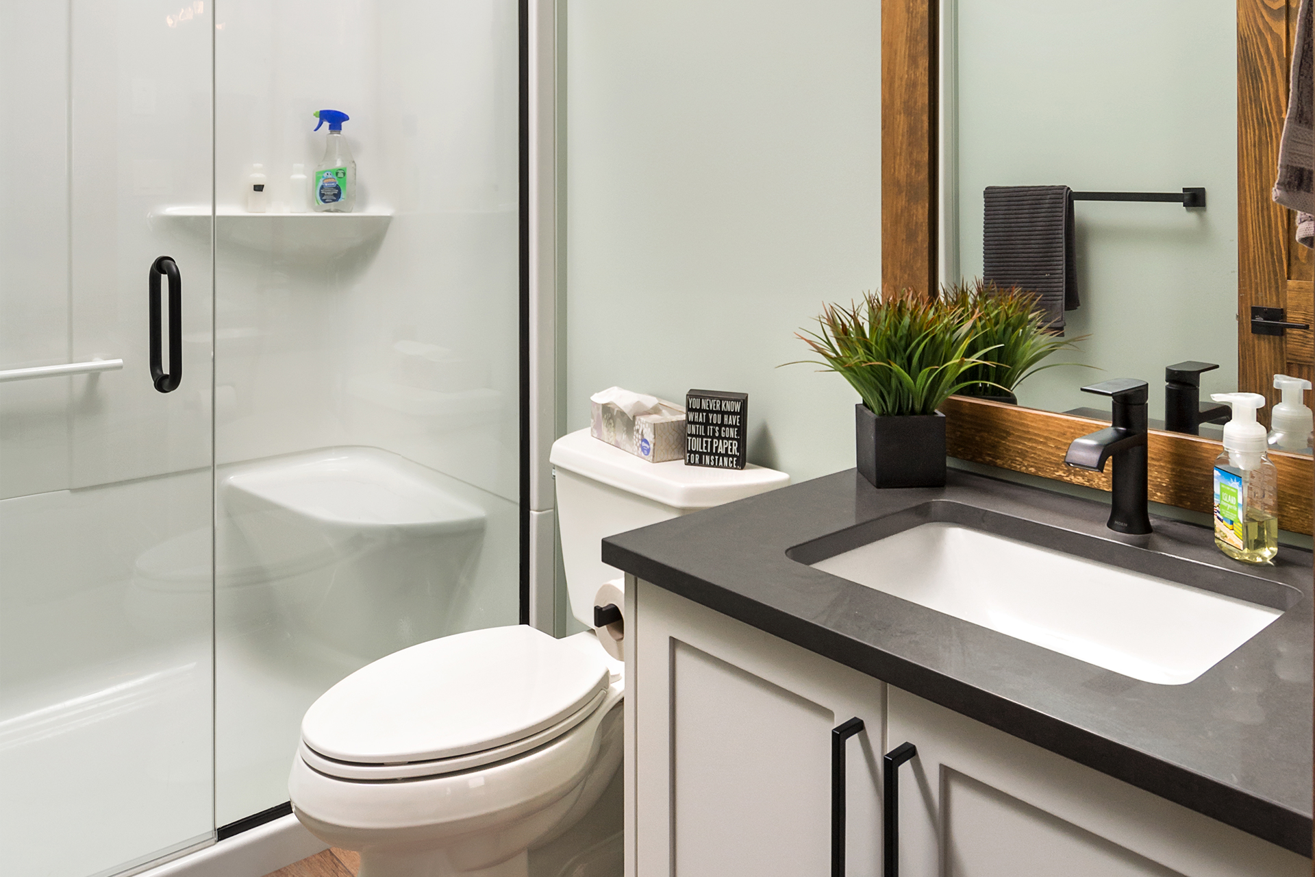 Lake-Metigoshe-CustomHome-DownstairsBathroom1-