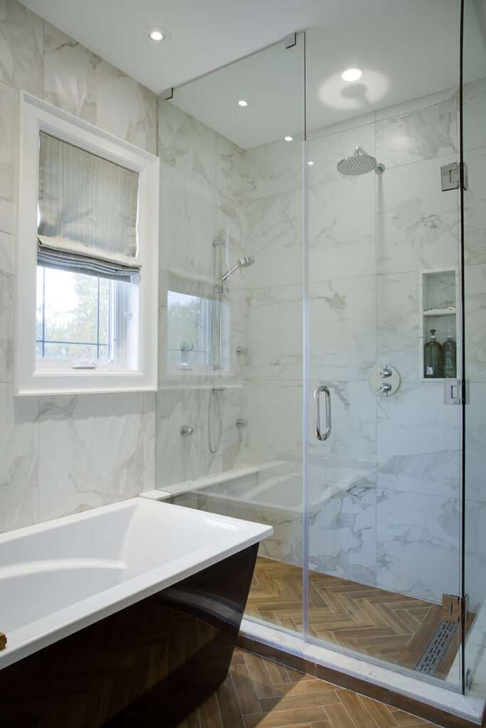 181 Masterbathroom 2