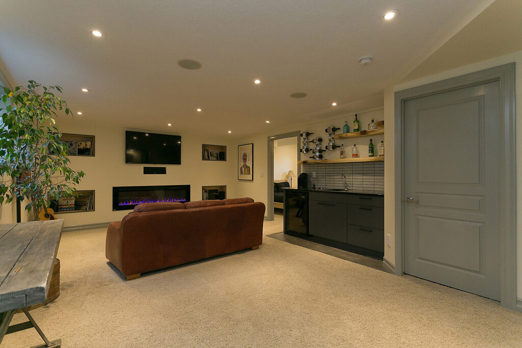 195 Piper Drive Alair 1117 Web