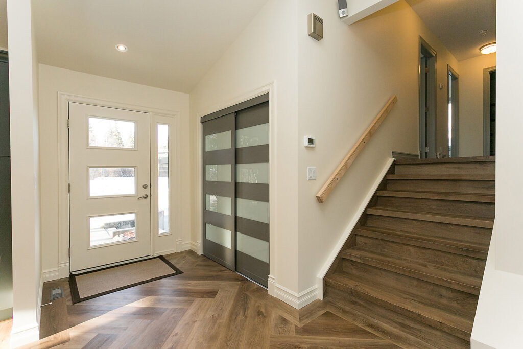 195 Piper Drive Alair 1140 Web