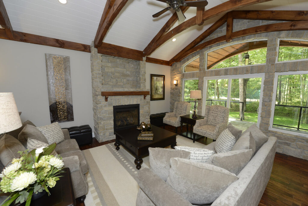 Grand Oaks Great Room 2