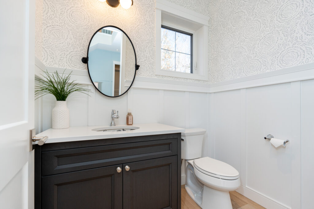 Dieppe Custom - Bathroom