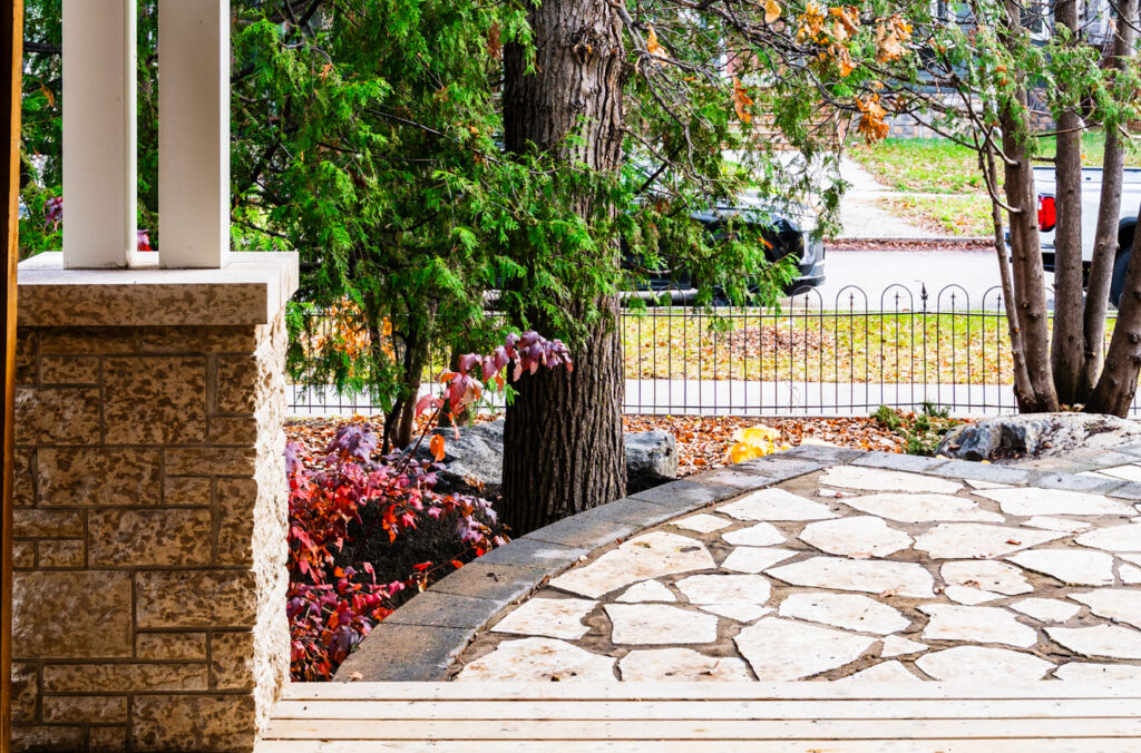 Mid Mod Custom - Exterior