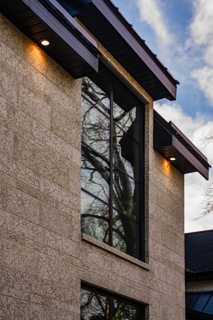 Modern Edge - Exterior