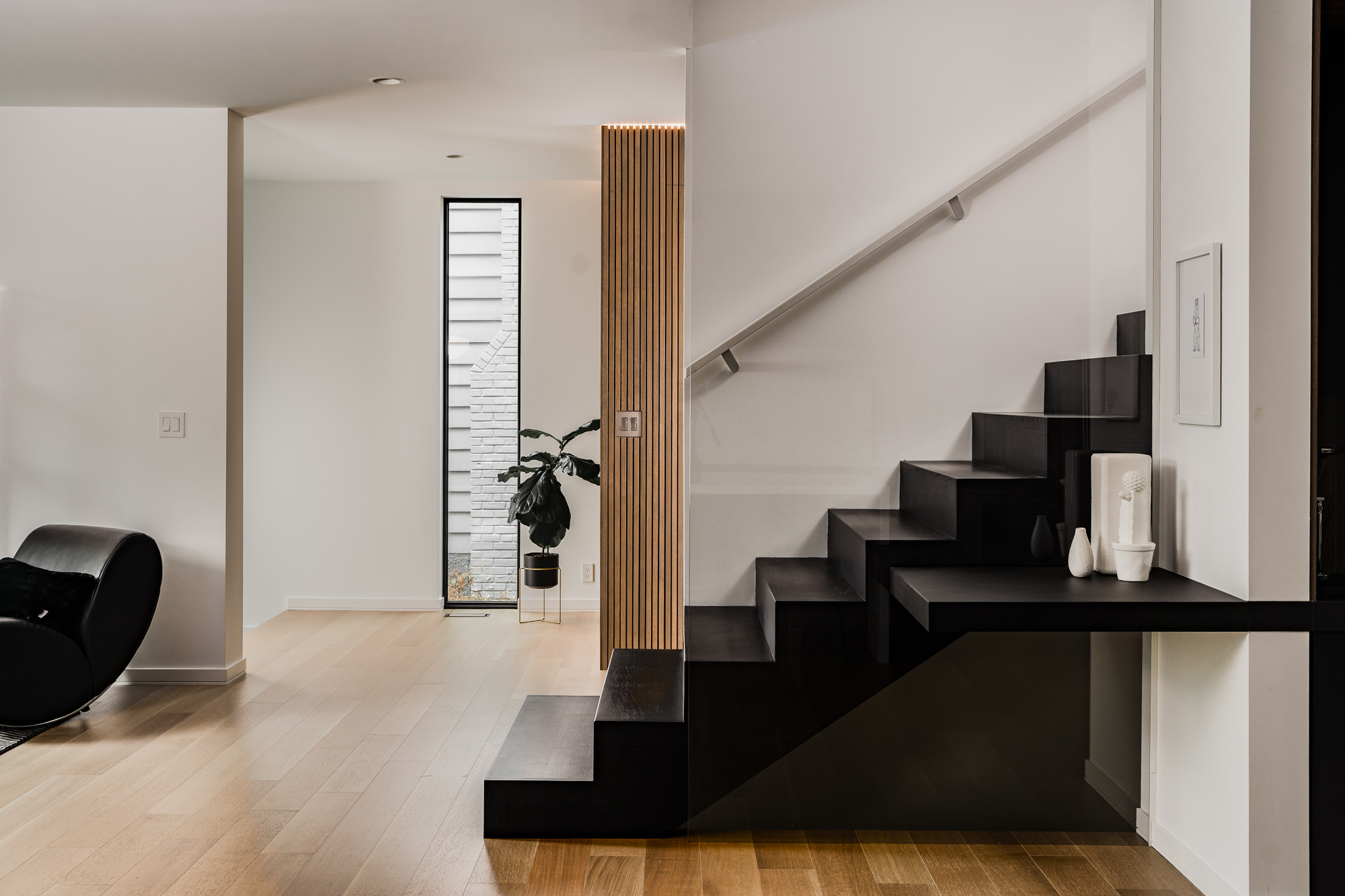 Modern Edge - Stairs