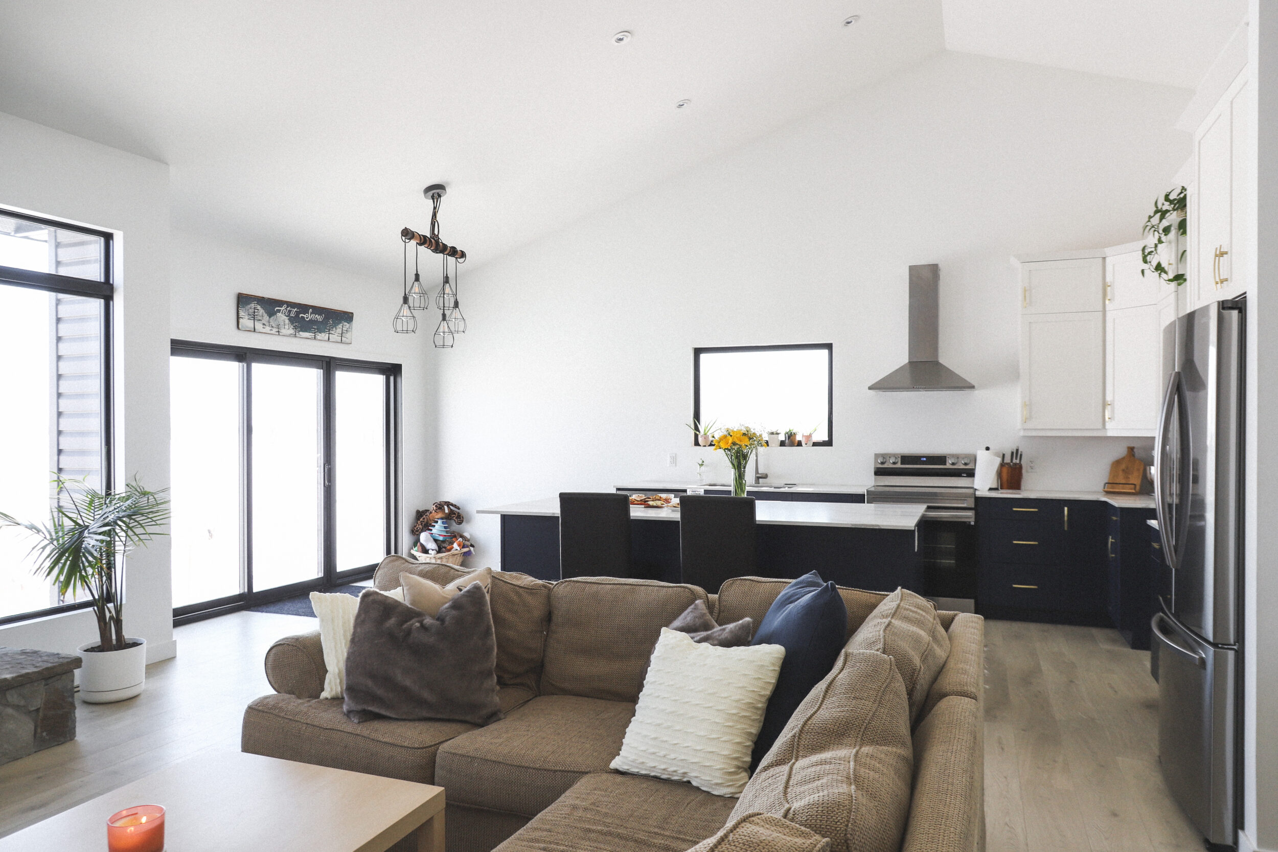 Navy Mod Custom - Living Room