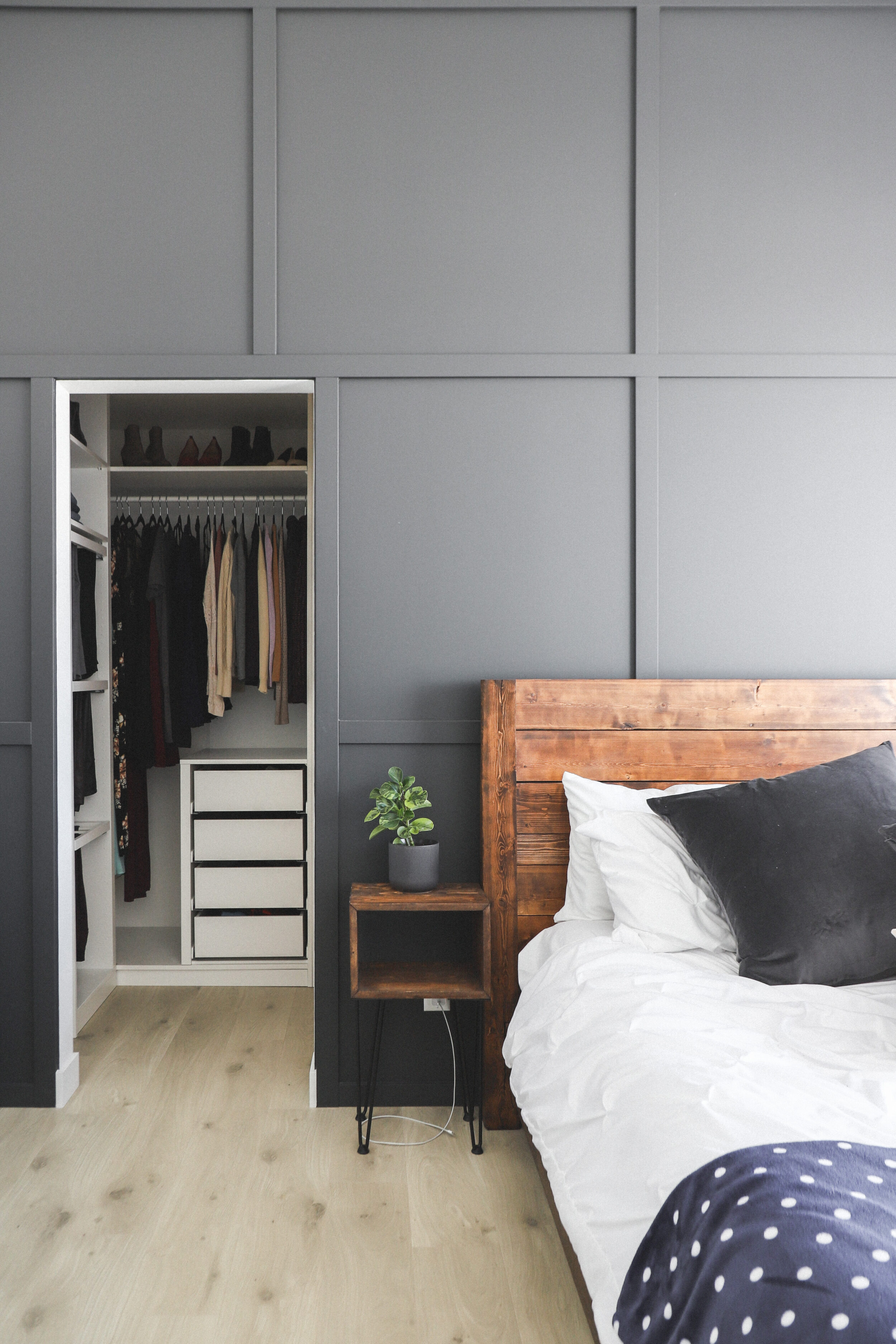 Navy Mod Custom - Bedroom