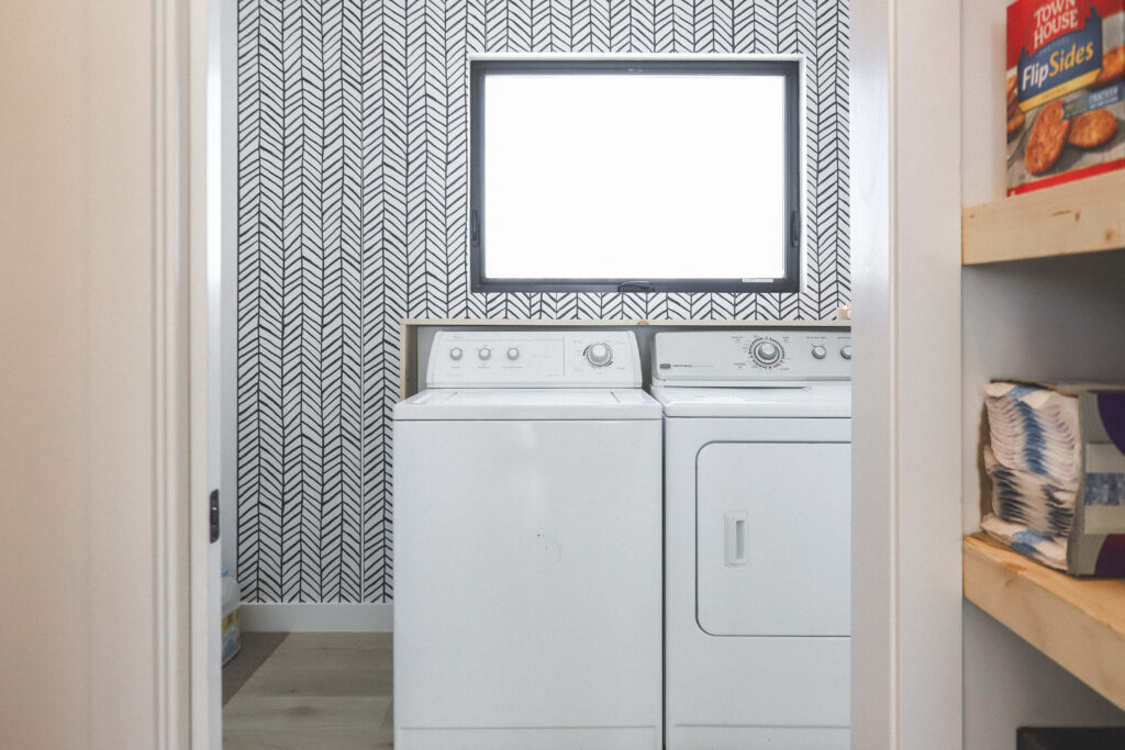 Navy Mod Custom - Laundry Room