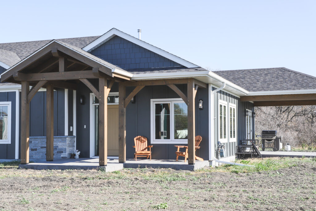 Warm Haven Custom - Exterior