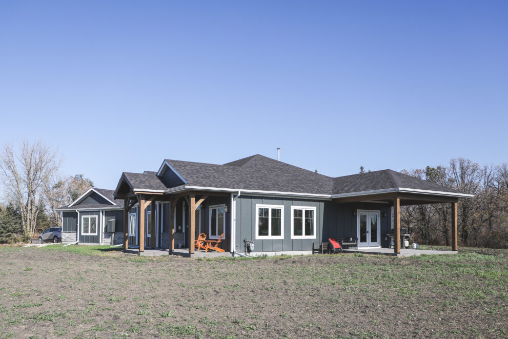 Warm Haven Custom - Exterior